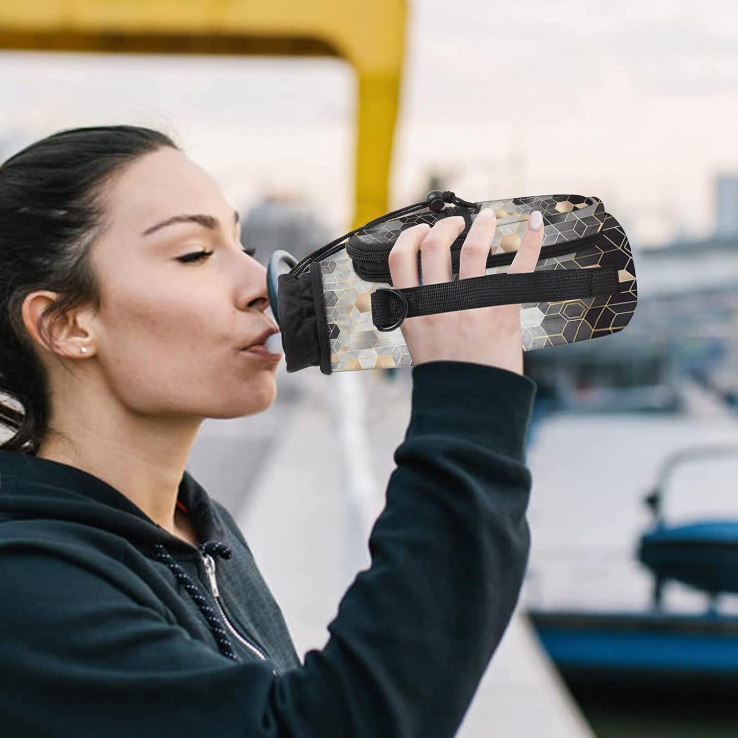 25/32/40/64oz Water Bottle Bag Holder Carrier-Insulated Crossbody Sling Case Sleeve with Strap & Pockets for Men Women Gym Cycling Travel Walking Hiking Camping