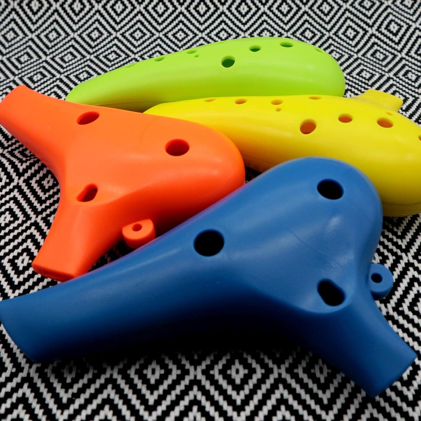 Aestivate Plastic Ocarina Instrument 12 Hole Ocarina Alto C 12-Hole Ocarina Instrument Easy Instrument (Yellow)