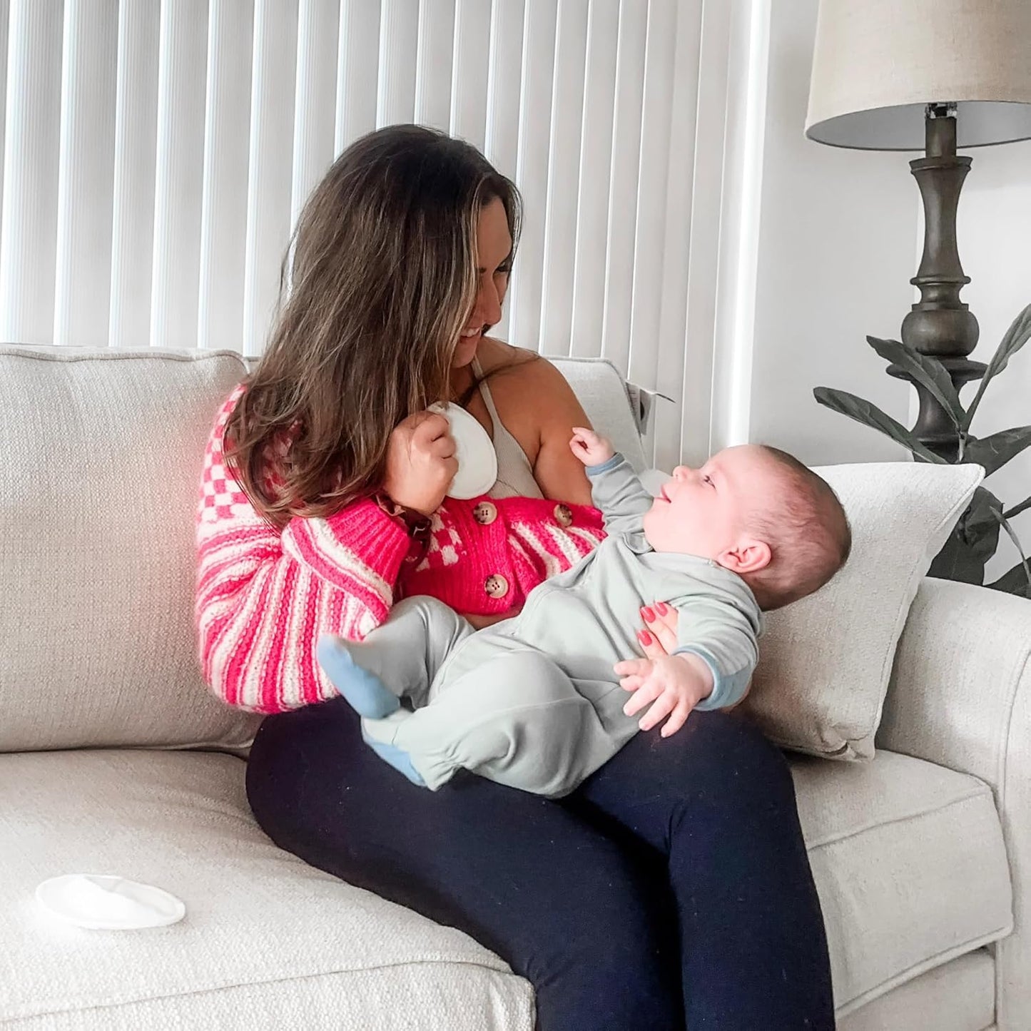 Ameda Washable Nursing Pads | 10 Pairs (20 Count) | Organic Nursing Pads | Breastfeeding Supplies | Reusable Breast Pads for Leaking Milk | Breastfeeding Pads | Includes Mesh Laundry Bag